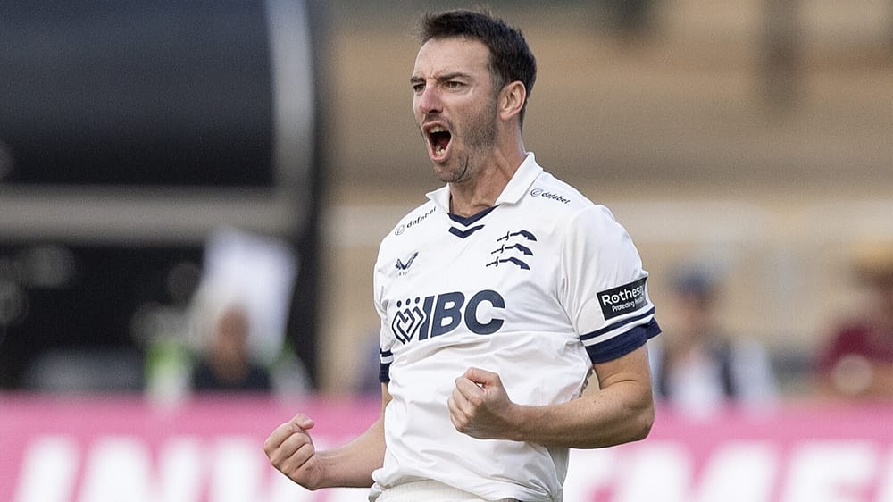 Toby Roland-Jones, Middlesex CCC celebrates the wicket of Kent's Sam Northeast