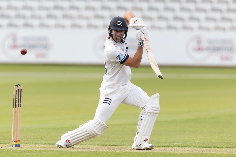 Josh de Caires batting against Worcestershire