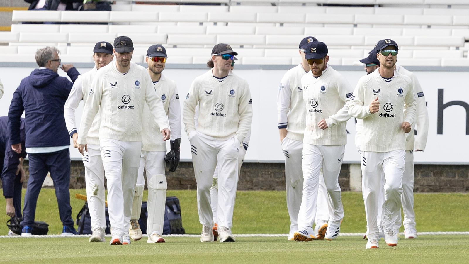 Middlesex go out to field against Gloucestershire
